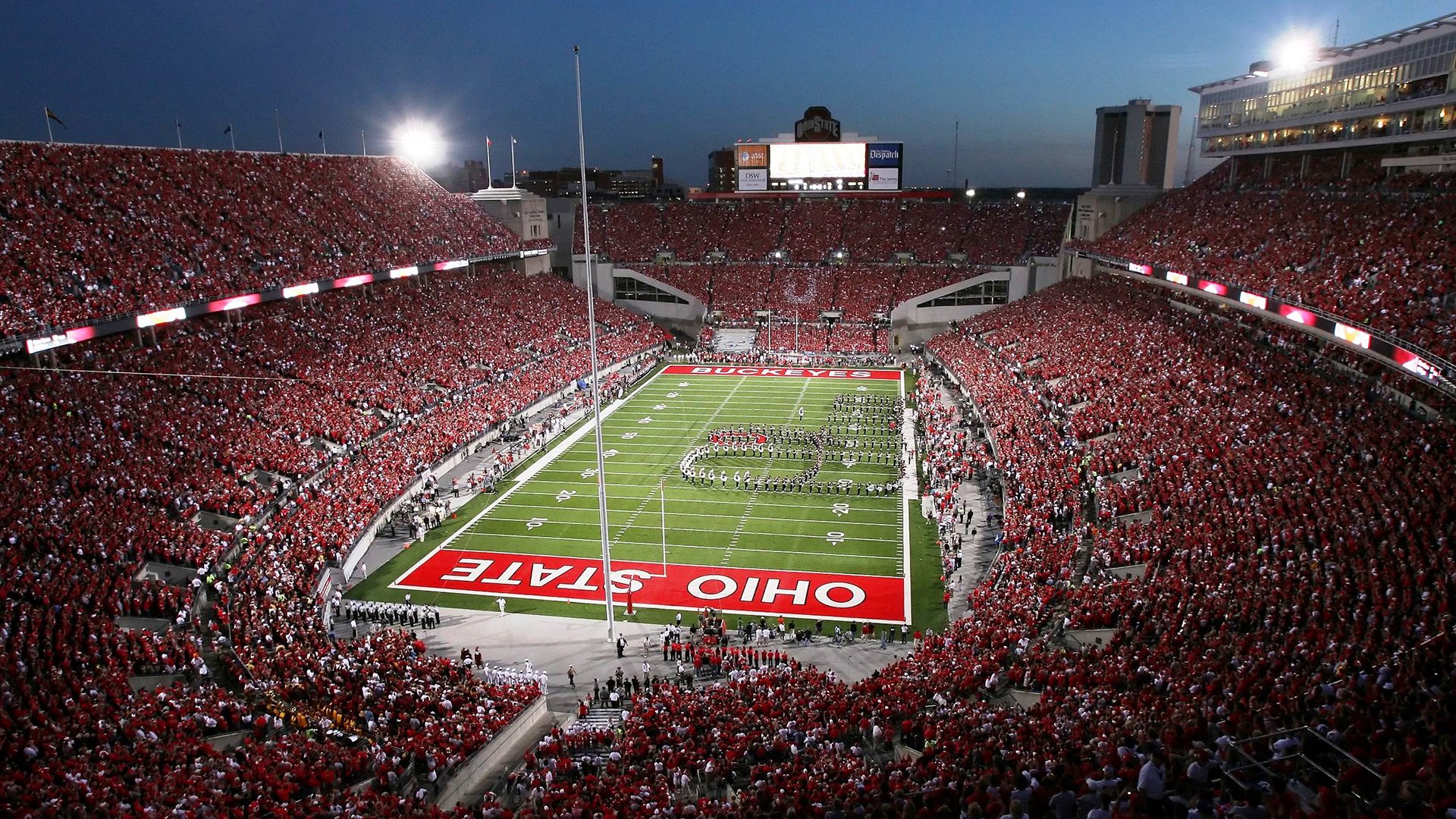 米兰体育官网-中国足球是否需要引进更多国外经验，中国足球引进外援利弊辩论赛